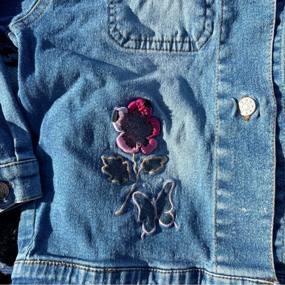 CAROLS KIDS EMBROIDERED JEAN JACKET SIZE 6 GIRLS 100% COTTON UPCYCLE - Picture 4 of 6